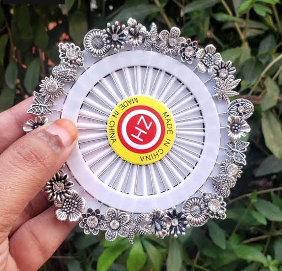 Silver Meadow Hijab Pin full set