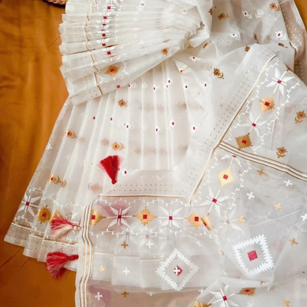 White Colour Saree – Protishruti 09